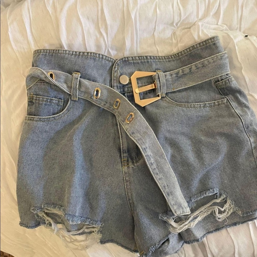 NWT Karson Denim Shorts/Belt combo